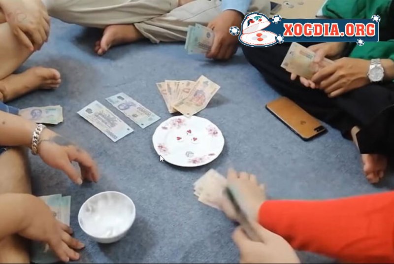 Luật Chơi xóc đĩa Dân Gian Thường Thấy